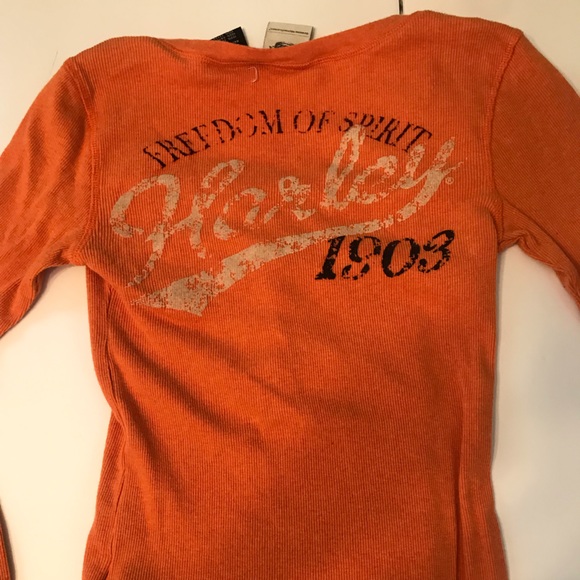 Harley Davidson long sleeve ribbed shirt, gently used in great condition - Picture 3 of 4